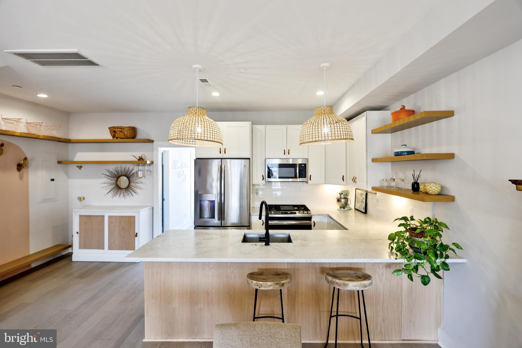 3912 NW 8th St NW #Ph-2