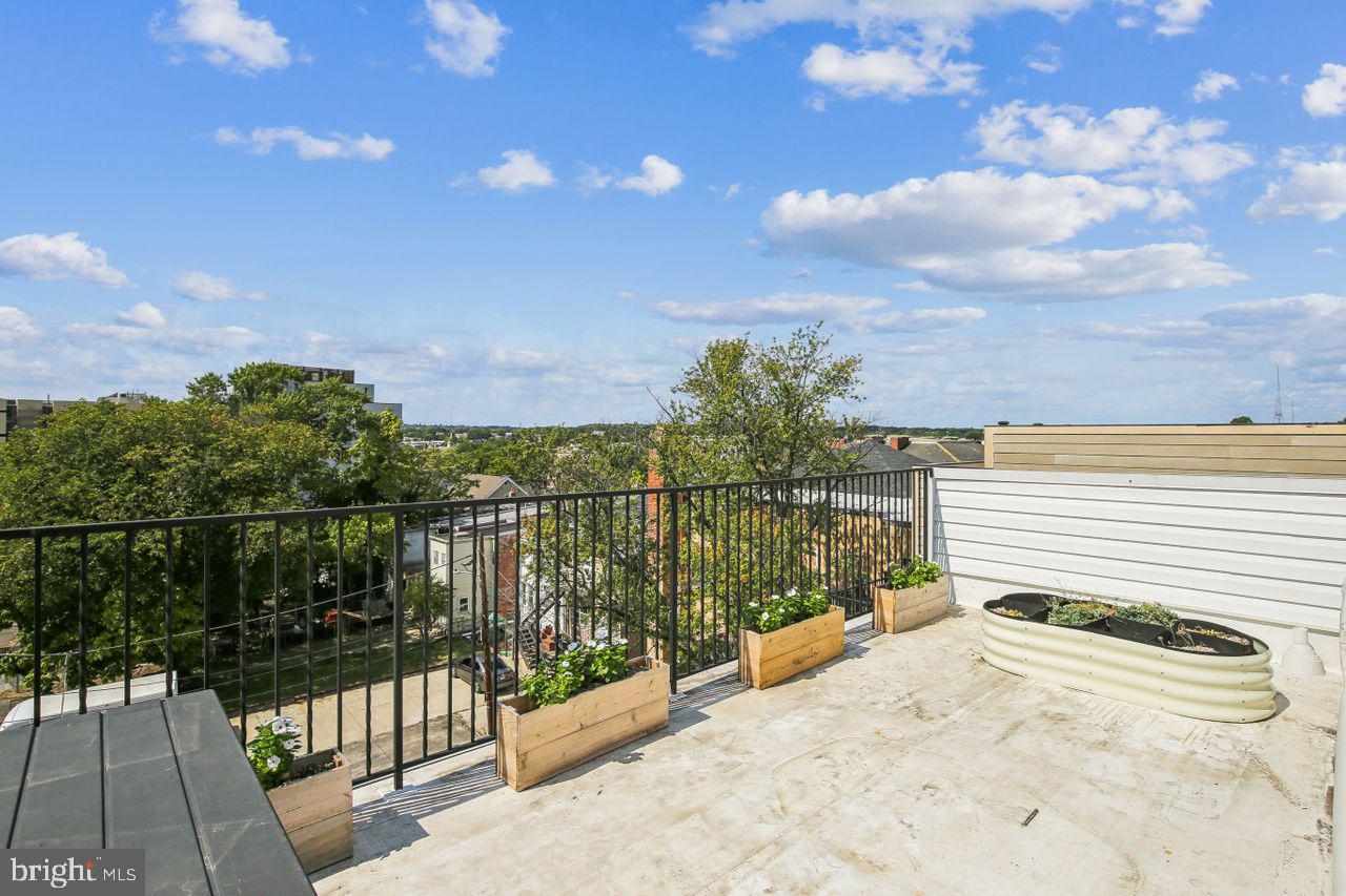 3912 NW 8th St NW #Ph-2