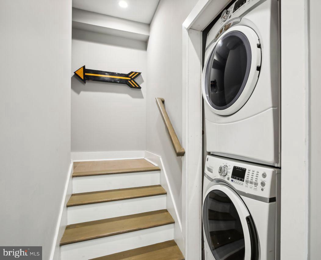 3912 NW 8th St NW #Ph-2