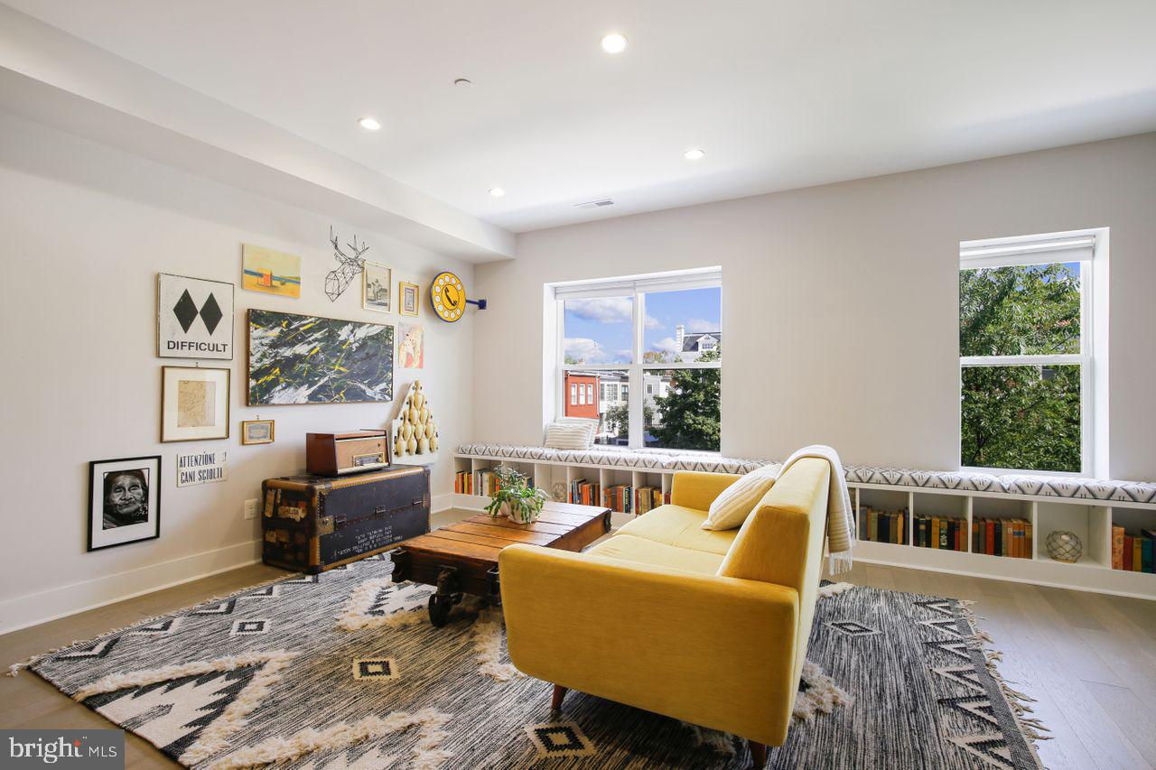 3912 NW 8th St NW #Ph-2