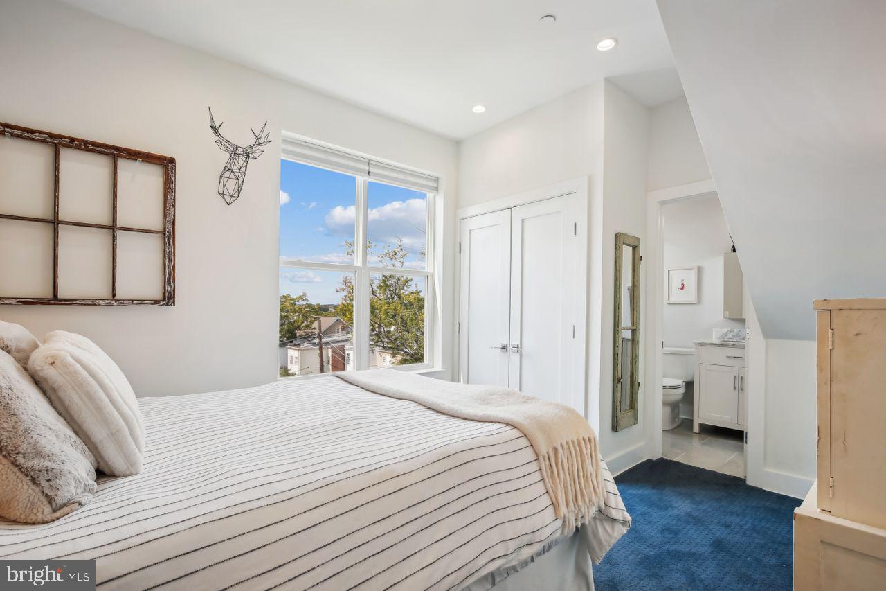 3912 NW 8th St NW #Ph-2