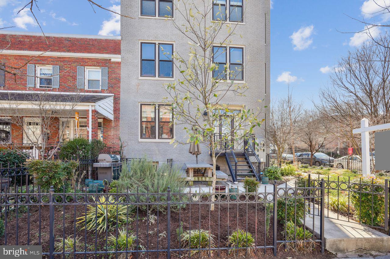 1401 K St SE #1