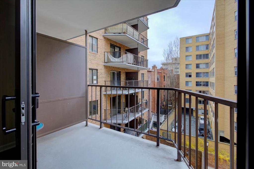 1718 P St NW #411