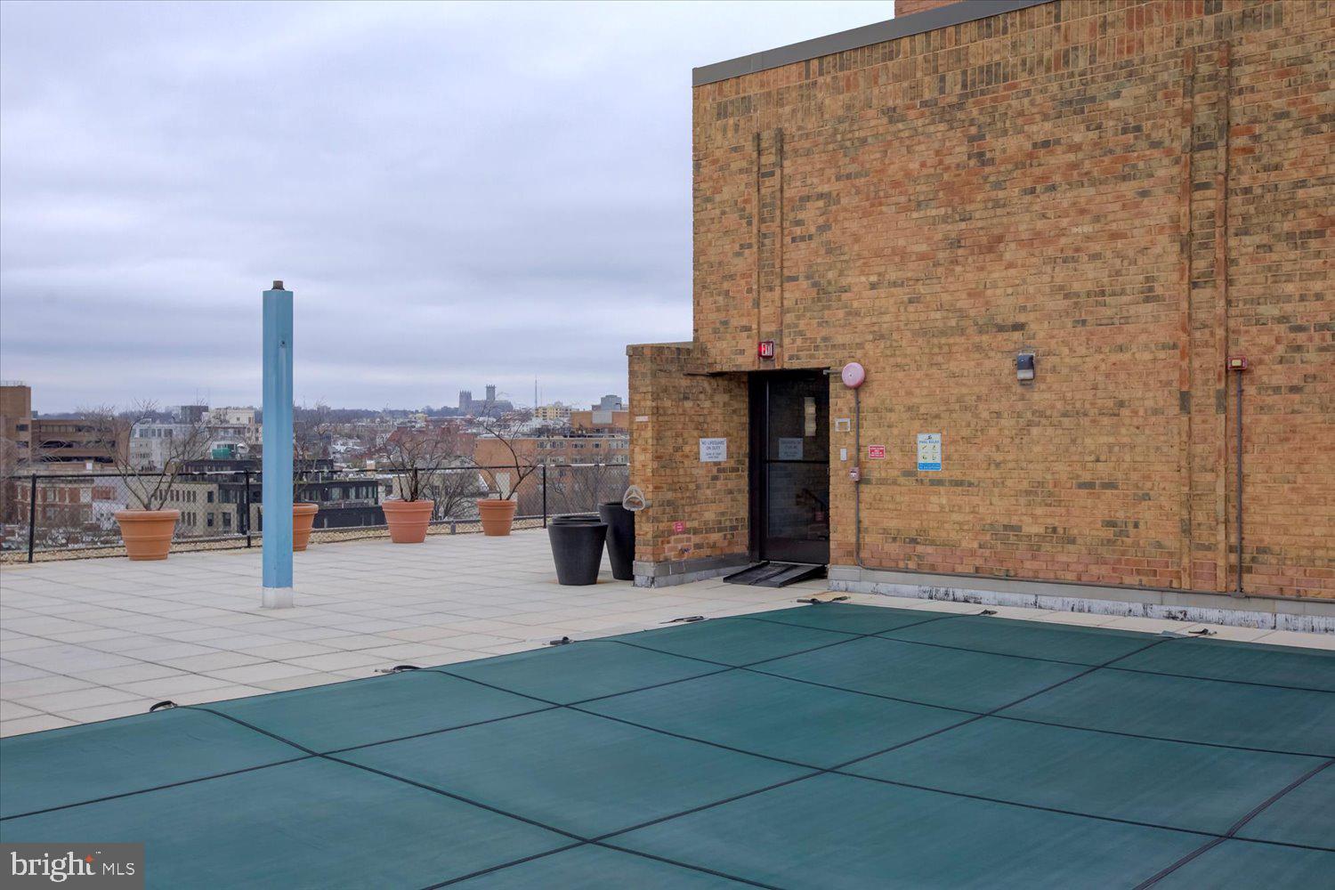 1718 P St NW #411