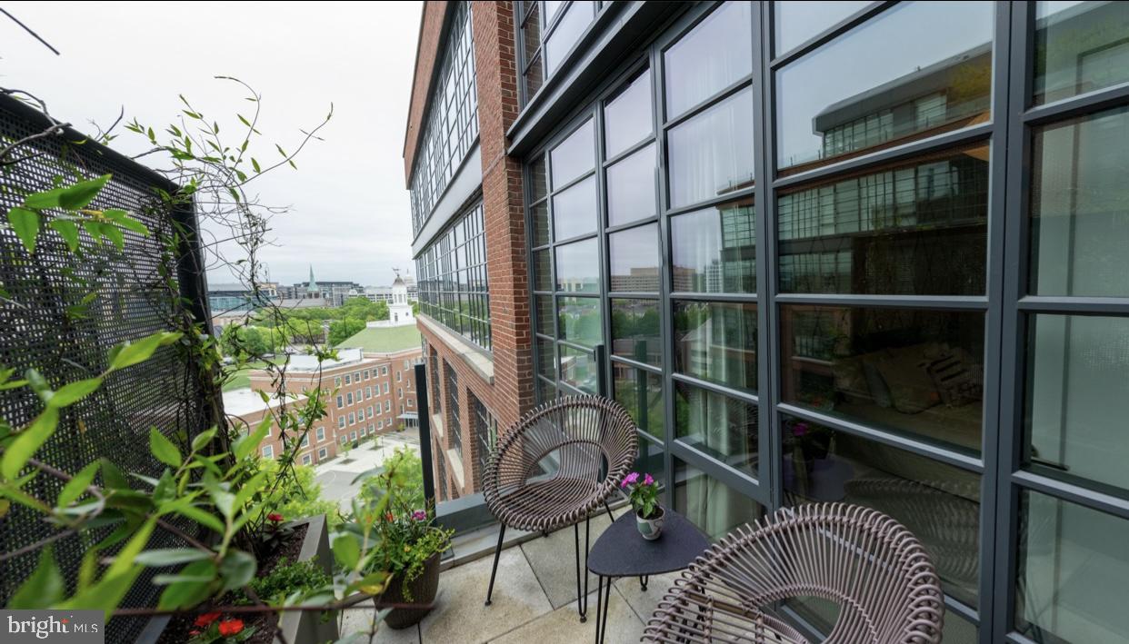 45 SUTTON SQ SW #1115