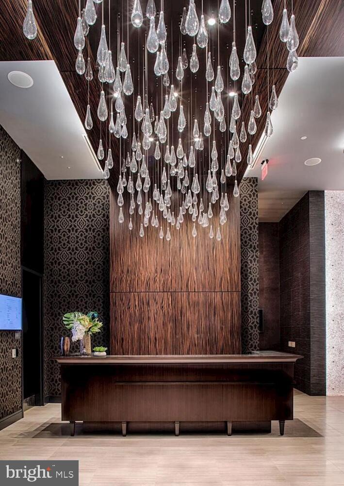 45 SUTTON SQ SW #1115