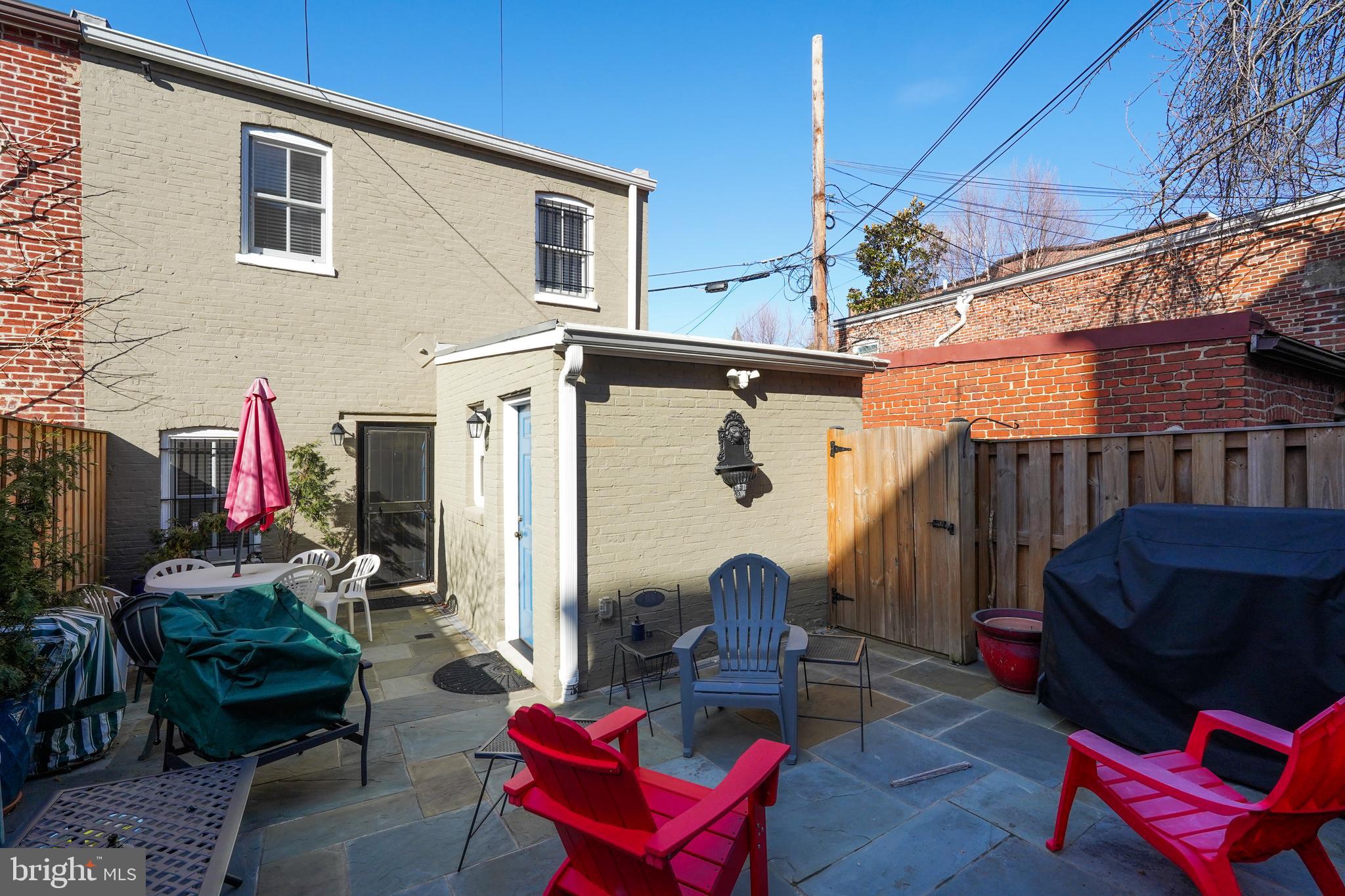 642 East Capitol St NE