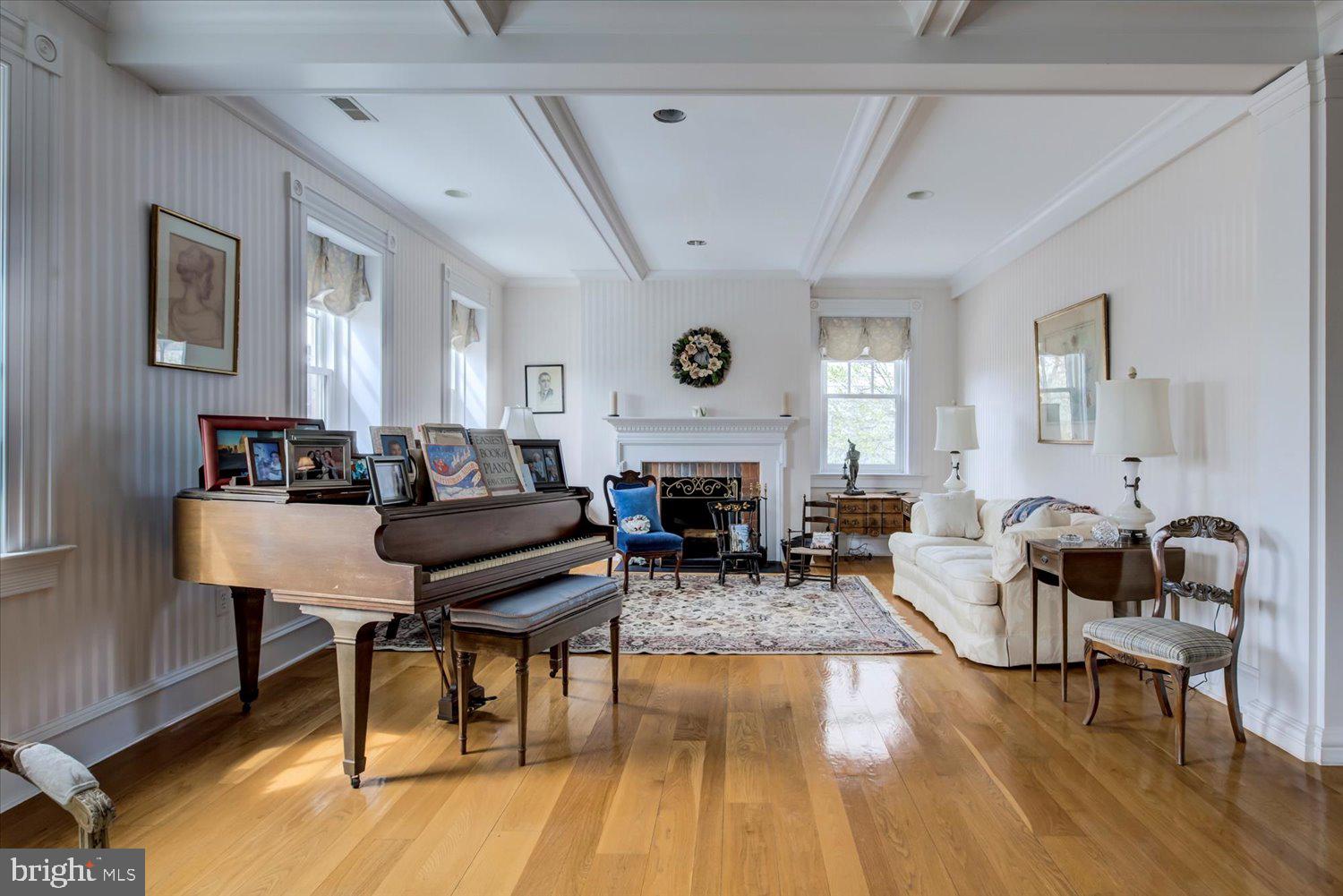 600 G St SE