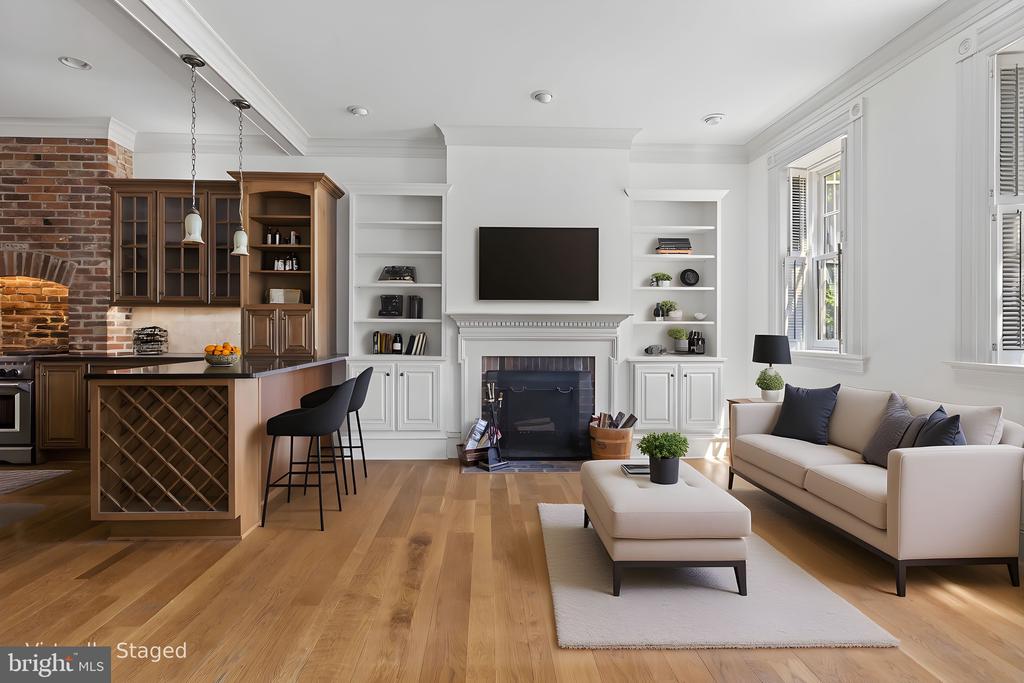 600 G St SE