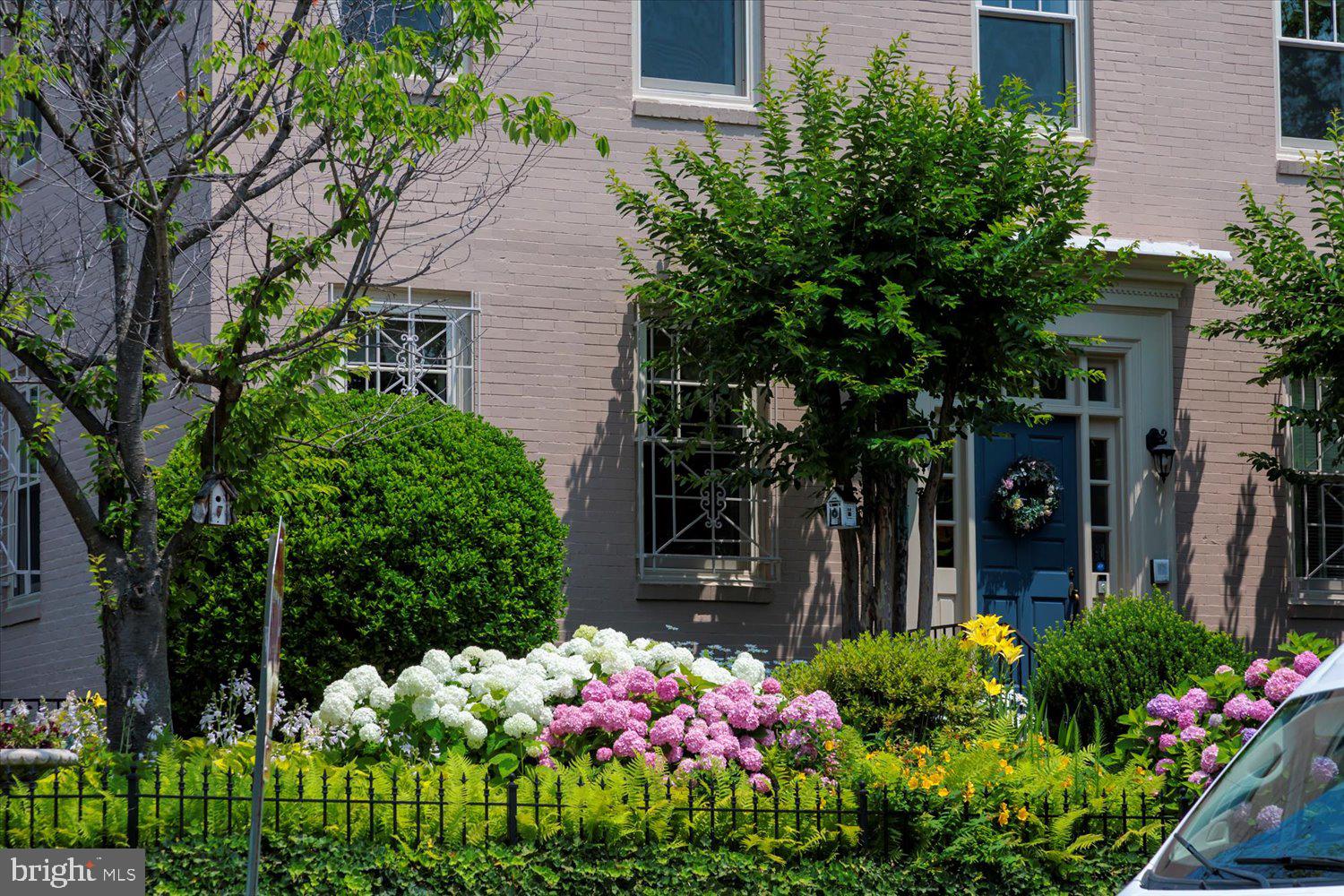 600 G St SE