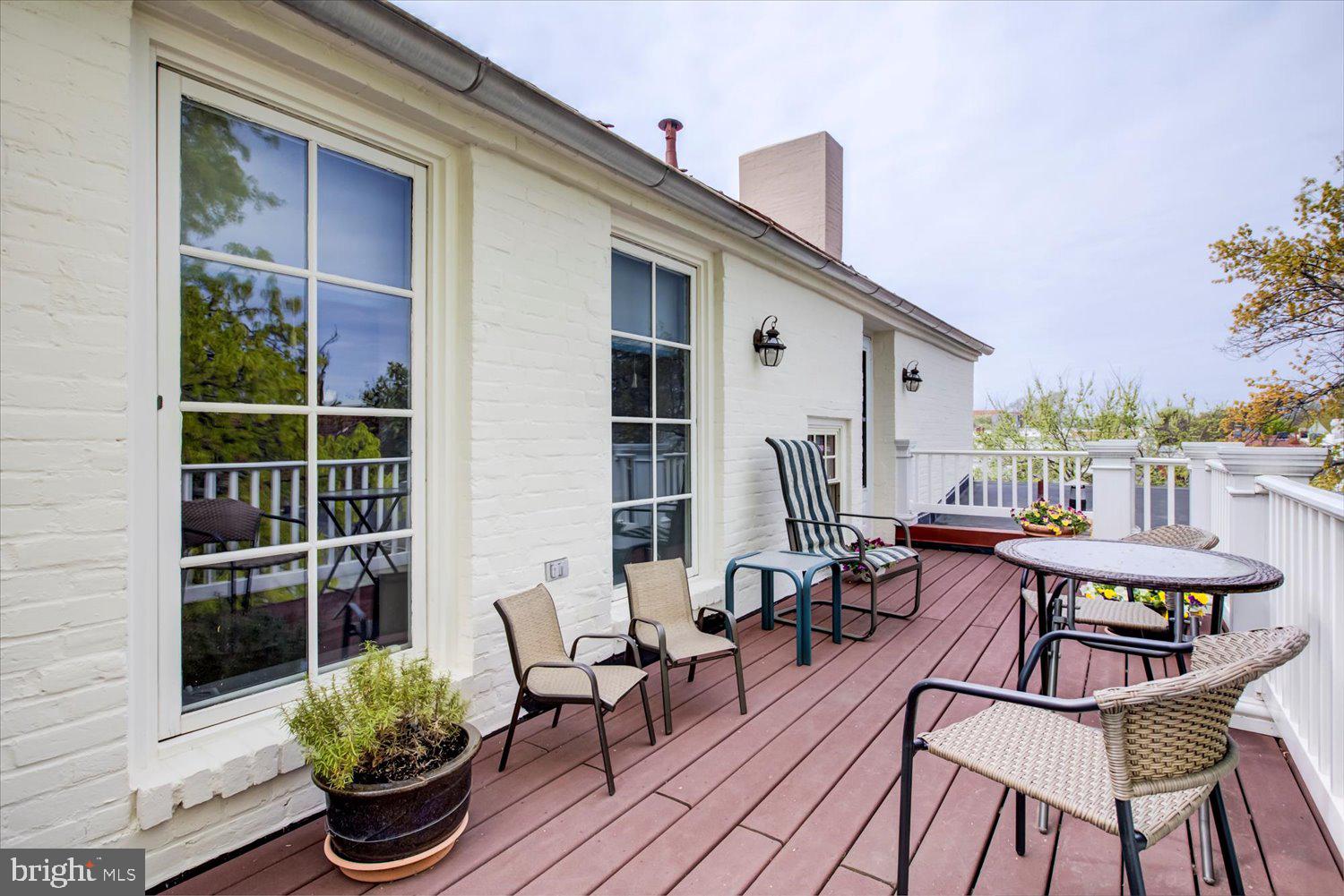 600 G St SE