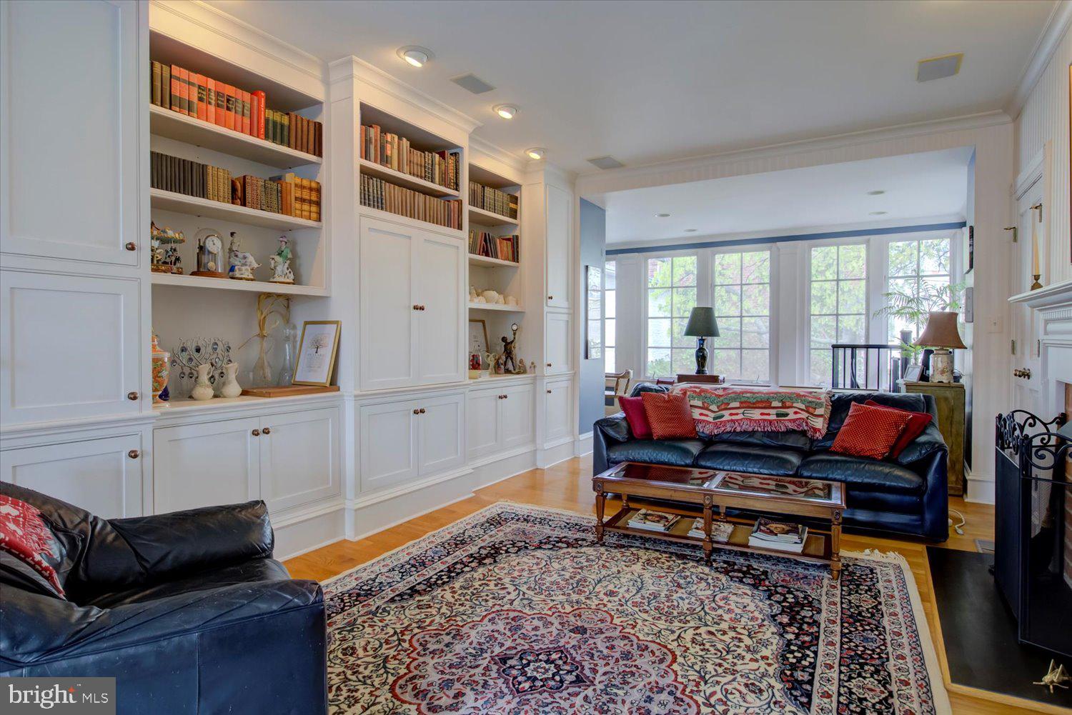 600 G St SE