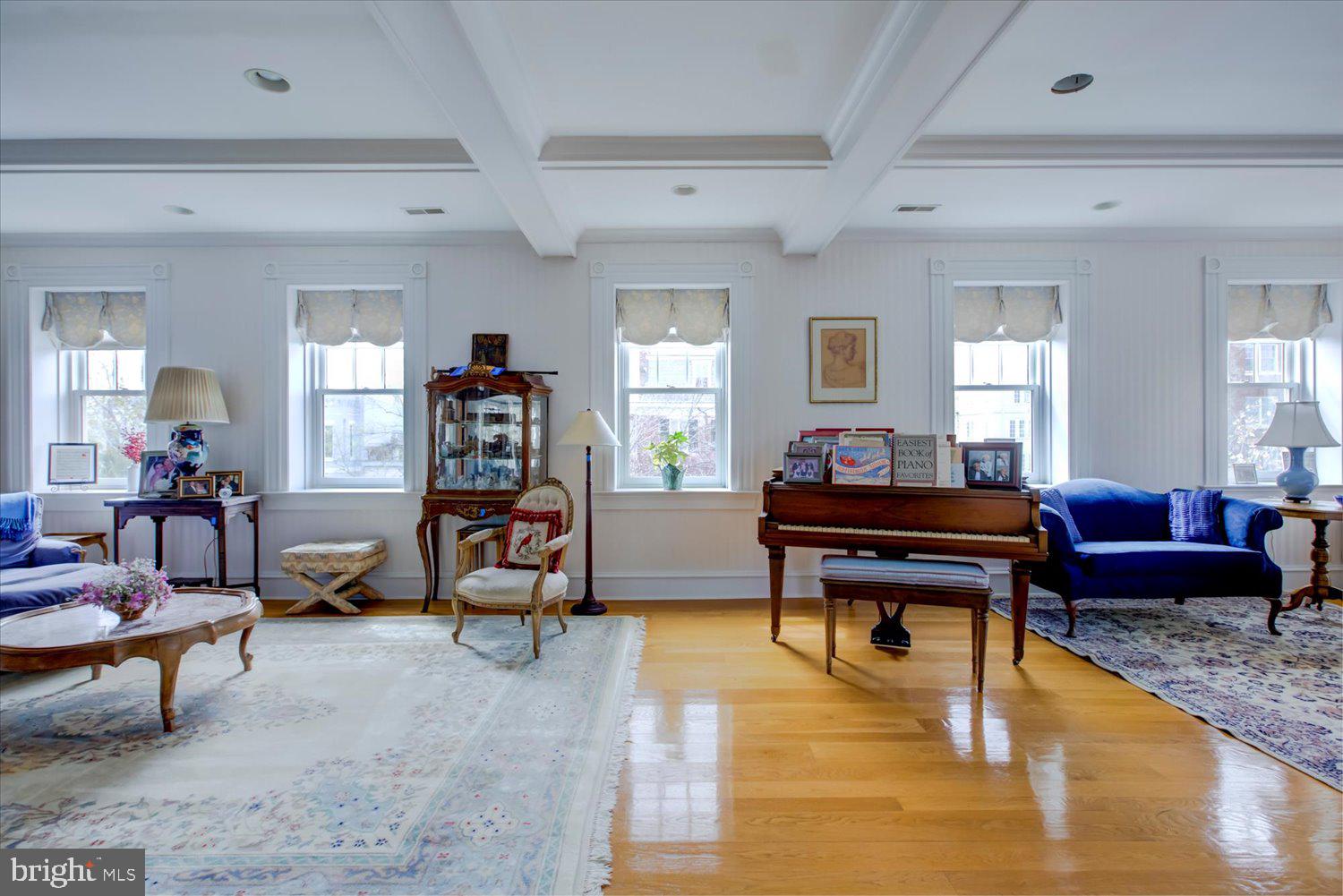 600 G St SE