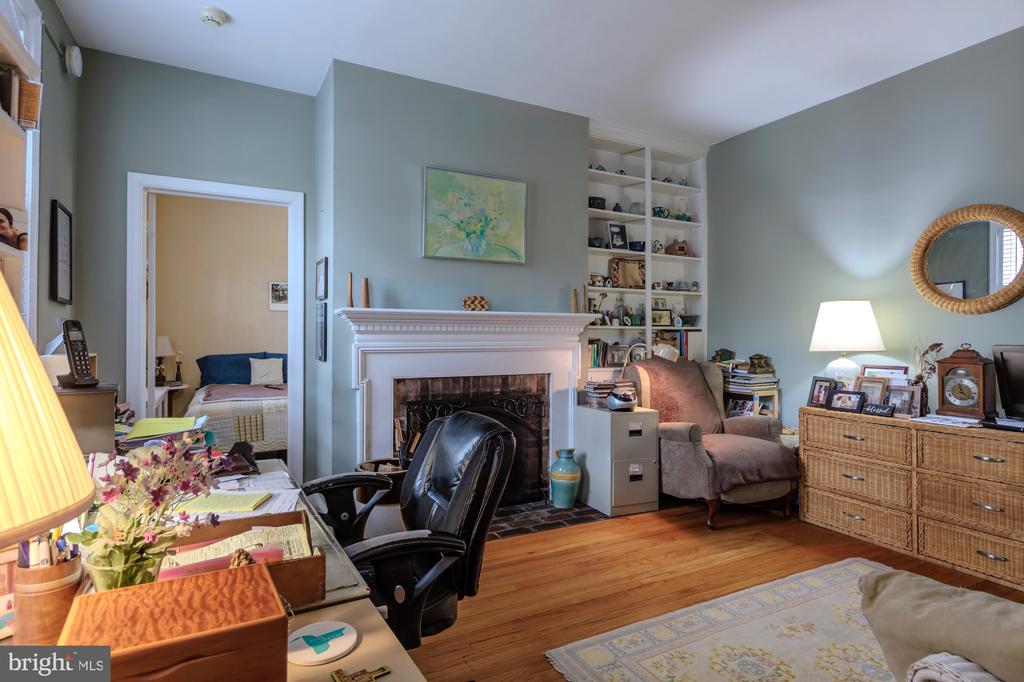 600 G St SE