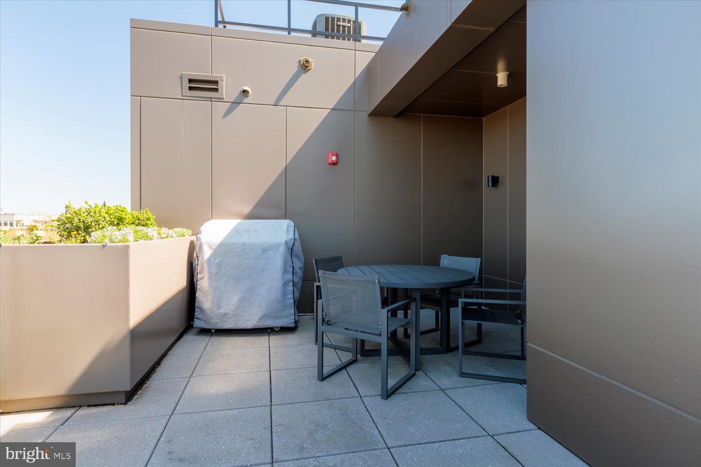 1111 Pennsylvania Ave SE #205