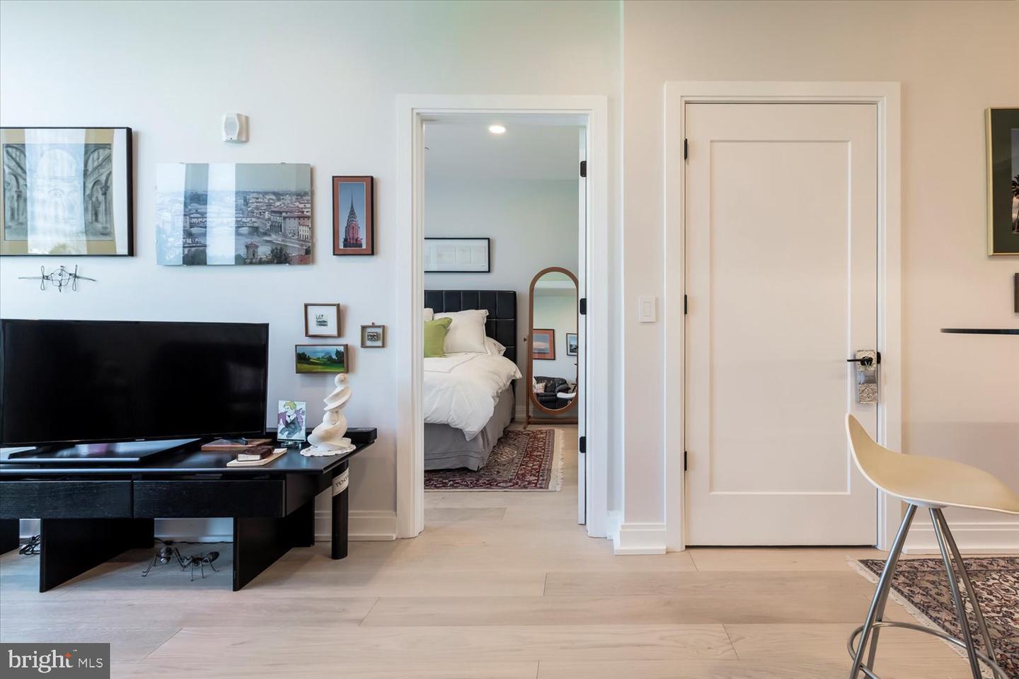 1111 Pennsylvania Ave SE #205