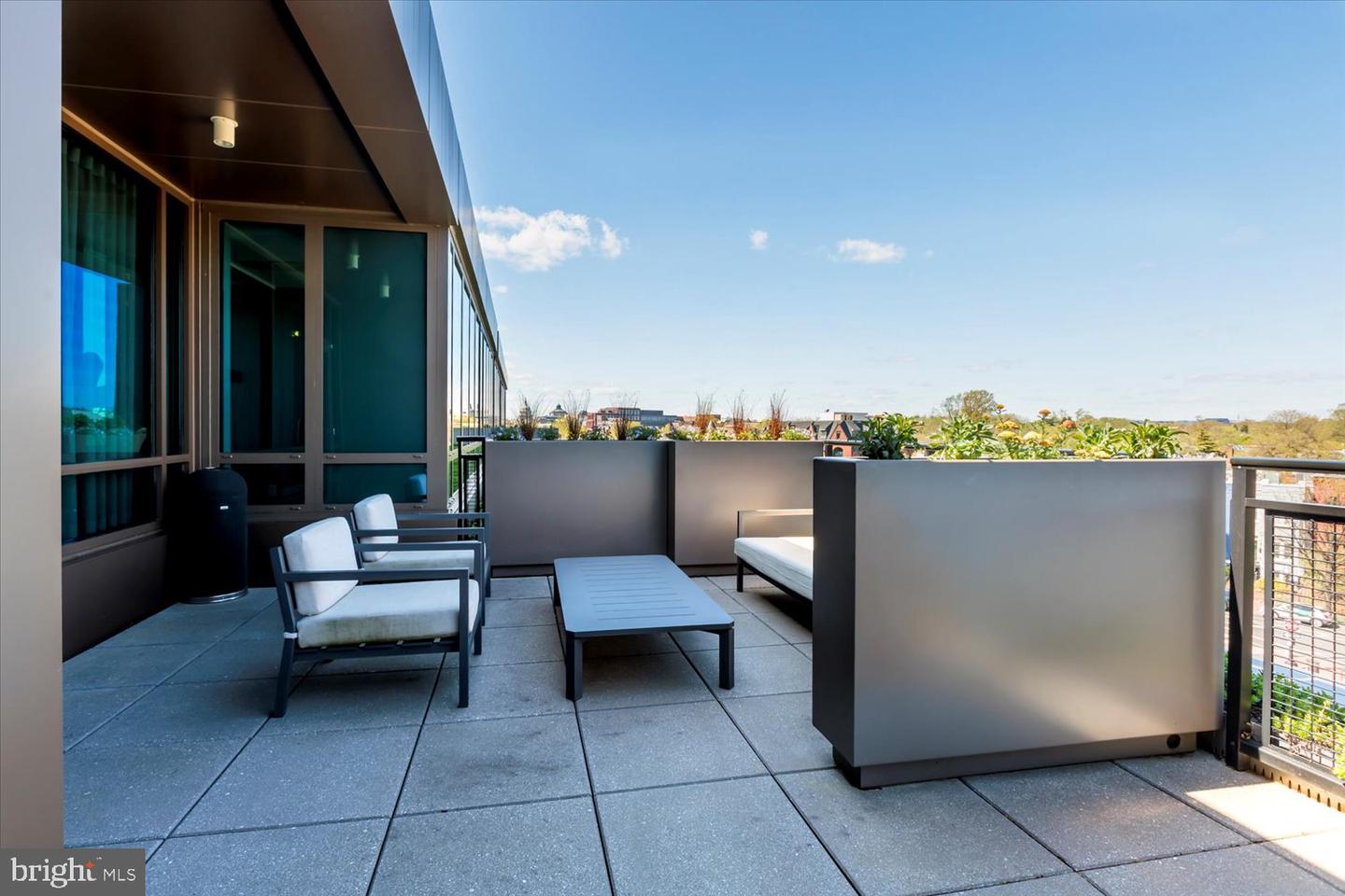1111 Pennsylvania Ave SE #205