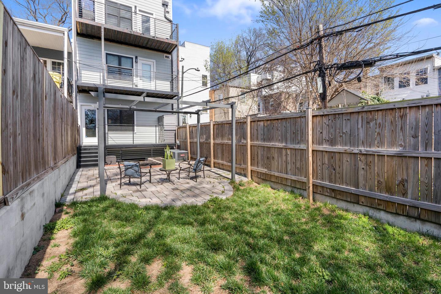 1169 Neal St NE #1