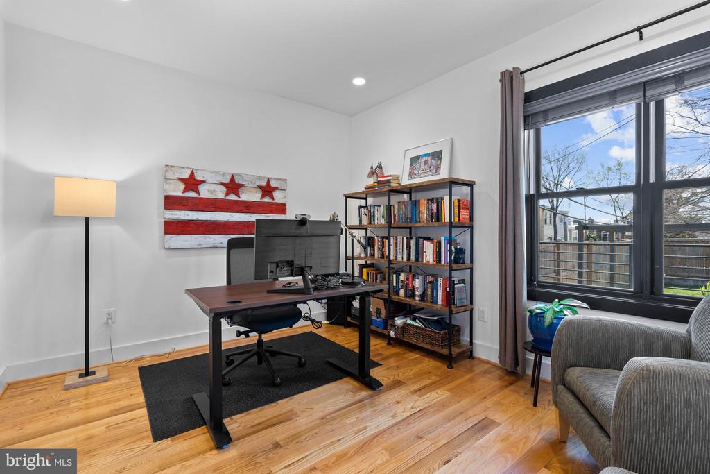 1169 Neal St NE #1