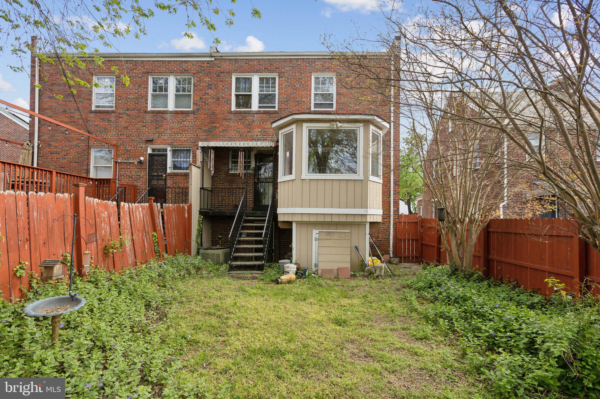 309 Rittenhouse St NW