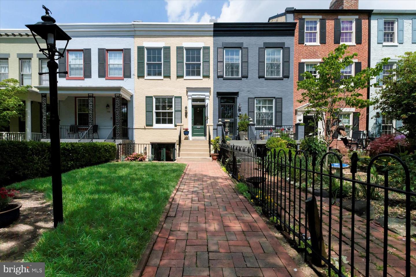 152 North Carolina Ave SE