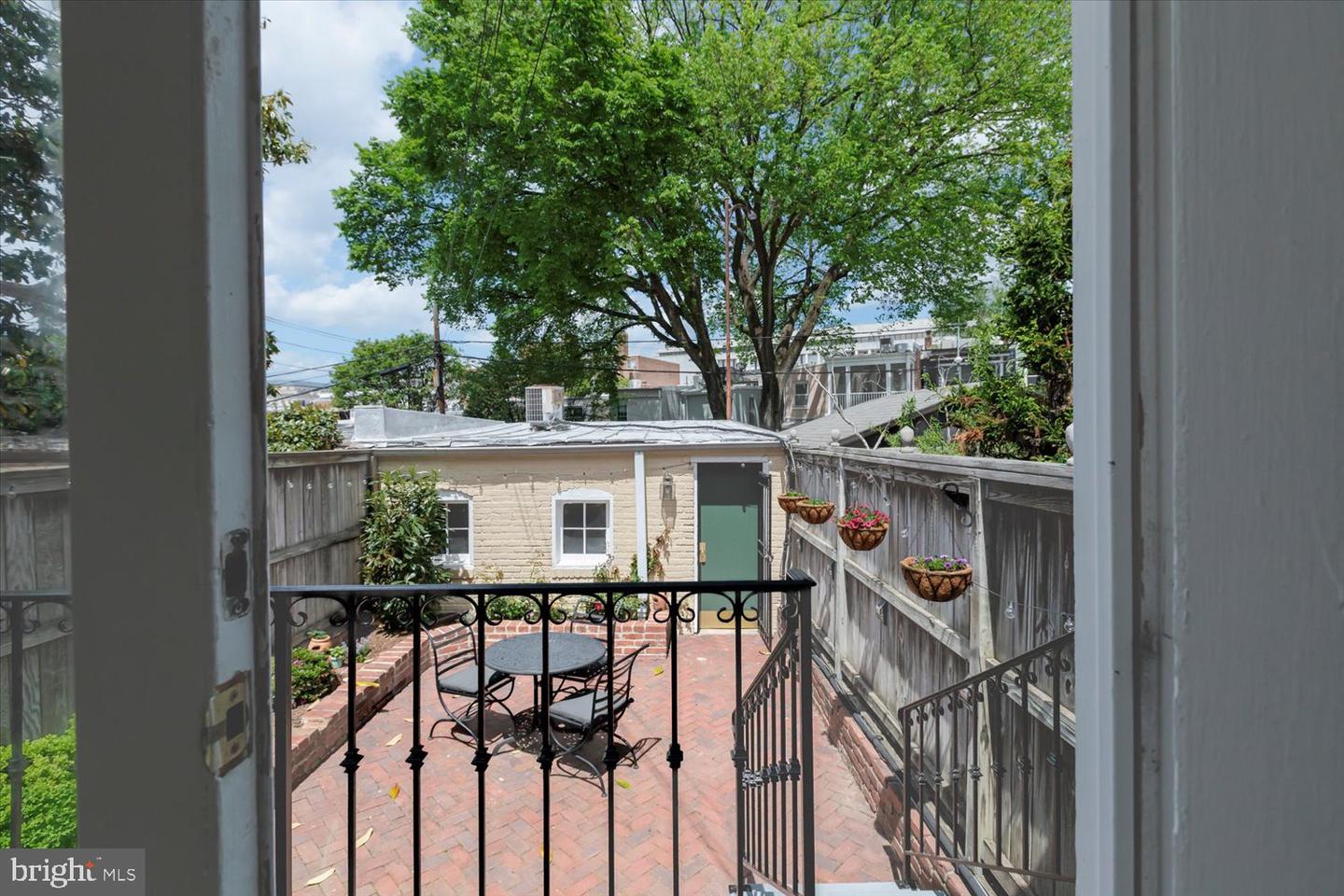 152 North Carolina Ave SE