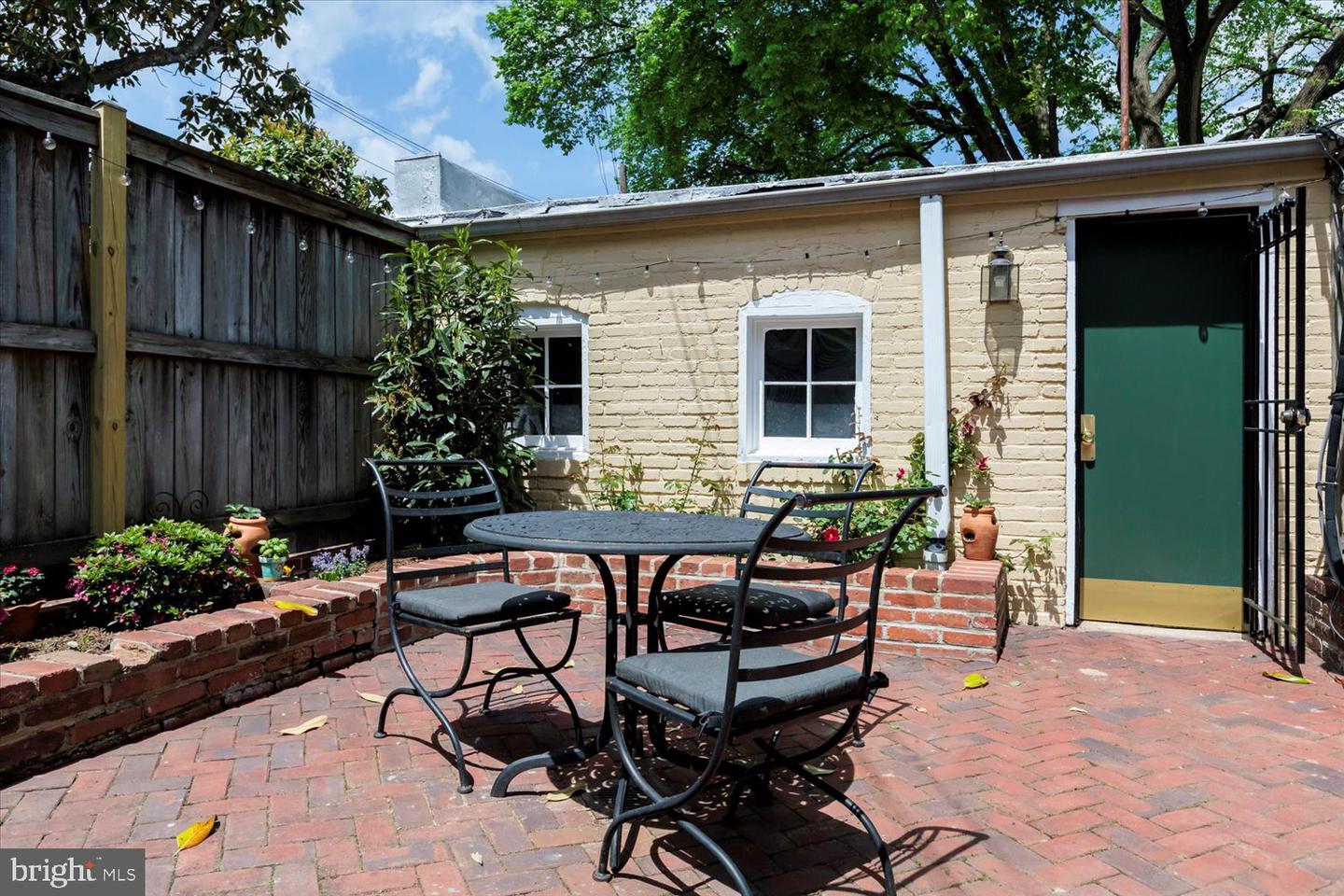 152 North Carolina Ave SE