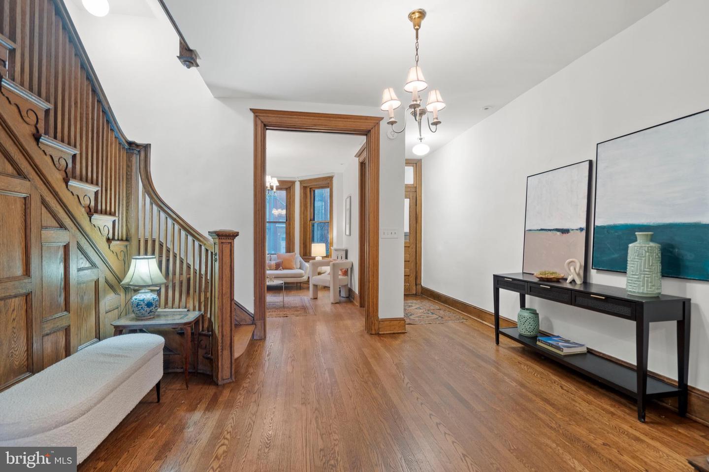 108 3rd St NE
