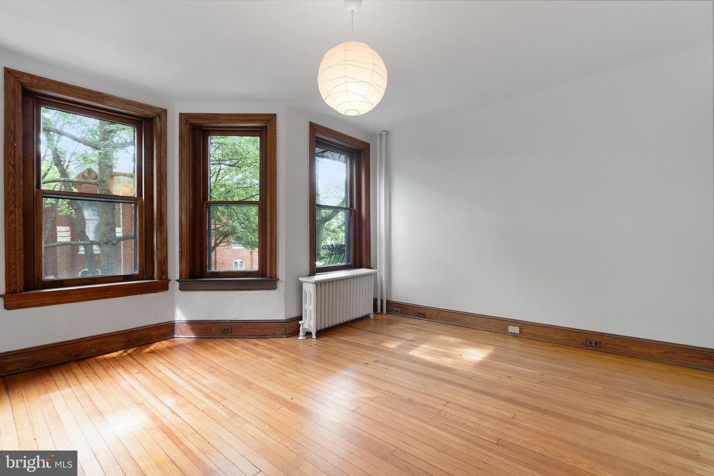 108 3rd St NE