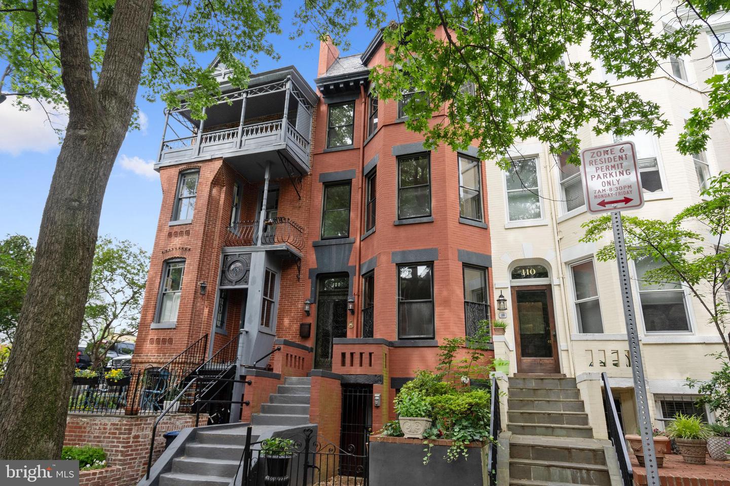 108 3rd St NE