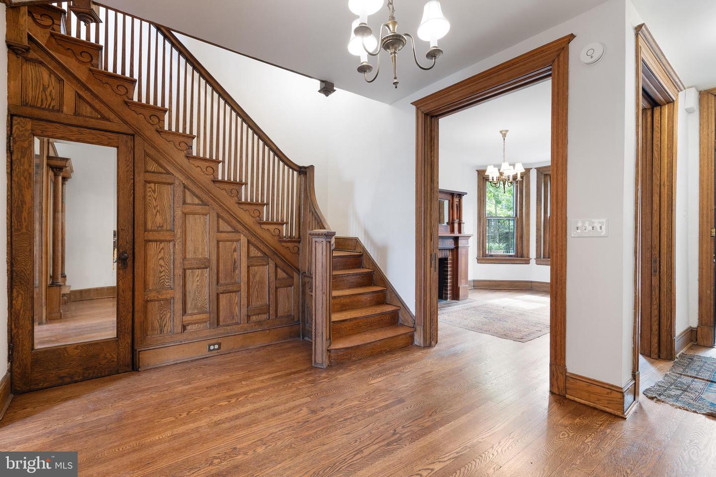 108 3rd St NE