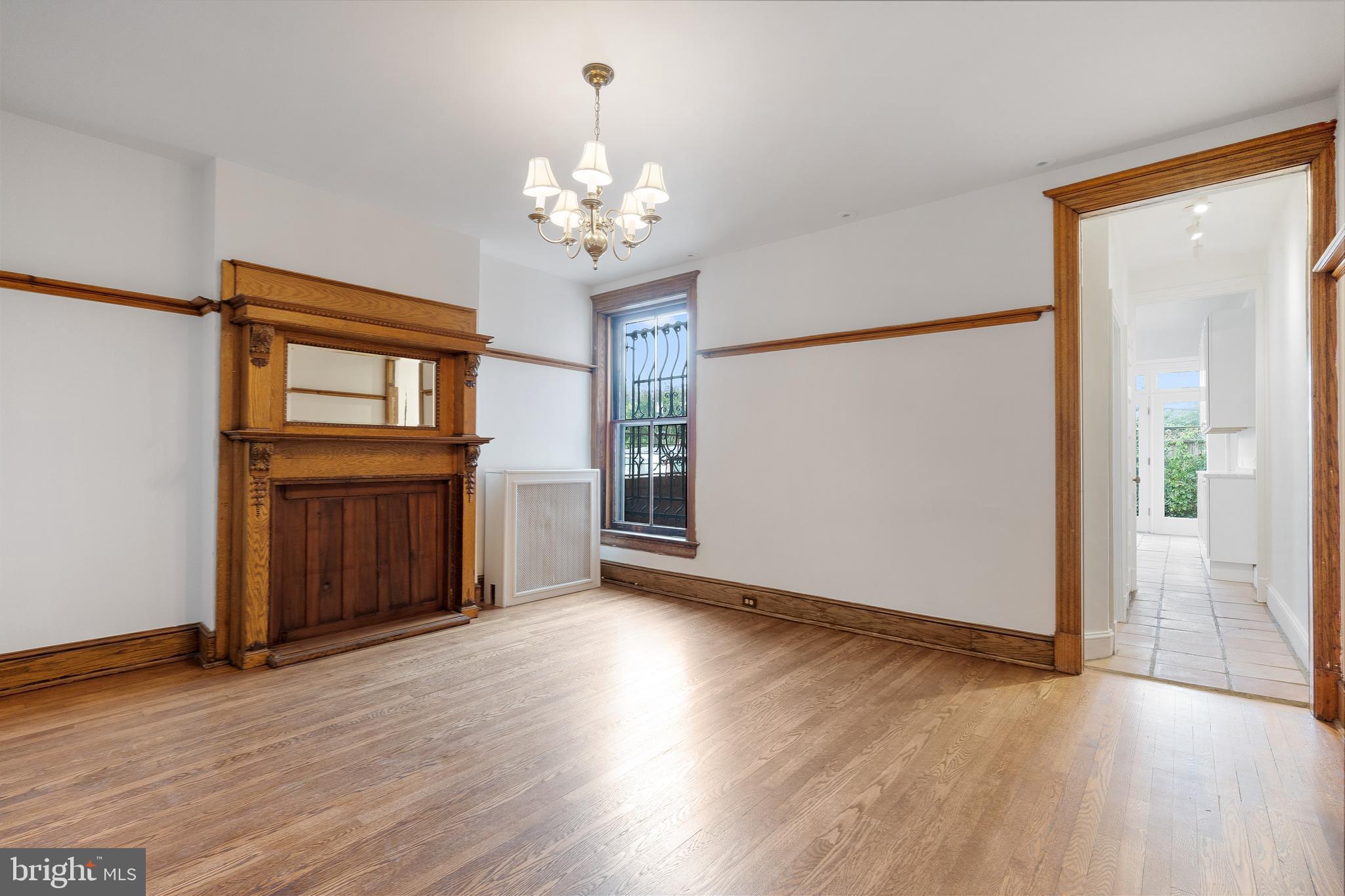 108 3rd St NE