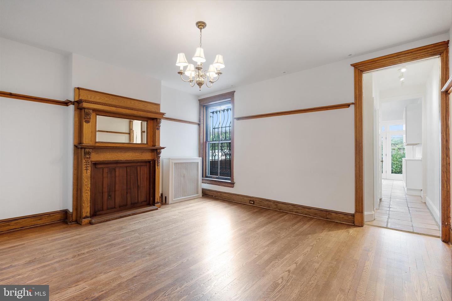 108 3rd St NE