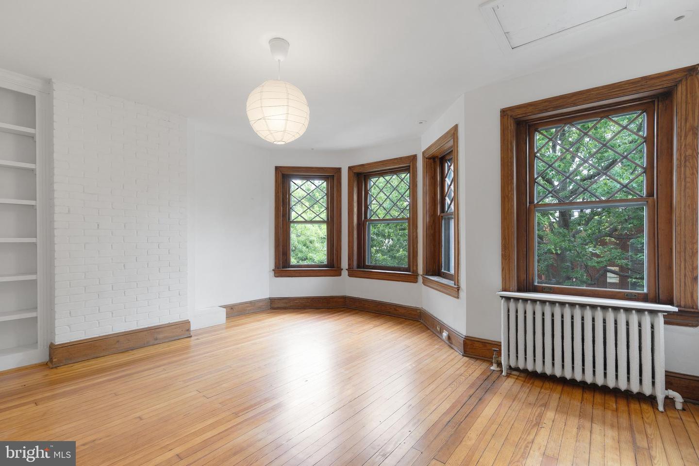 108 3rd St NE