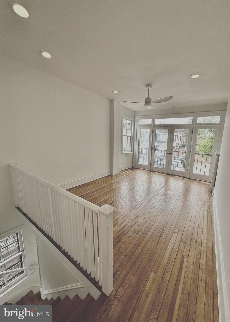 108 3rd St NE