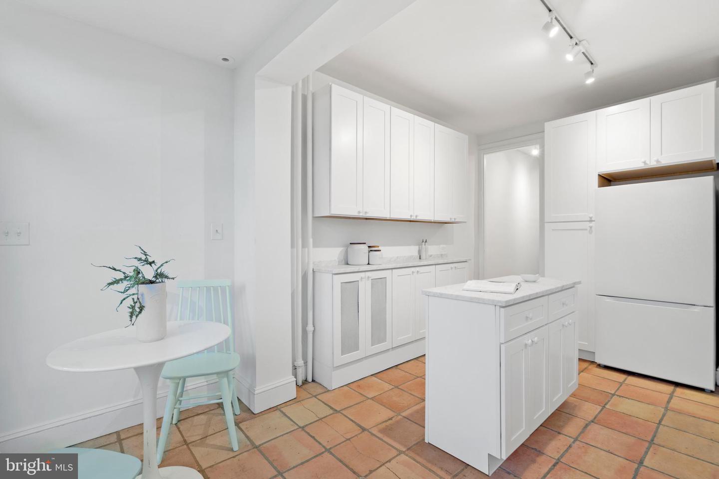 108 3rd St NE
