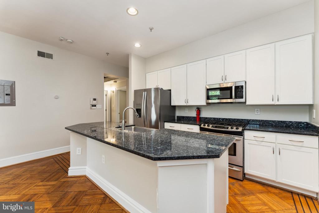 1419 Clifton St NW #101