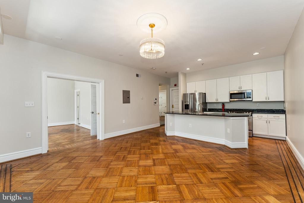 1419 Clifton St NW #101
