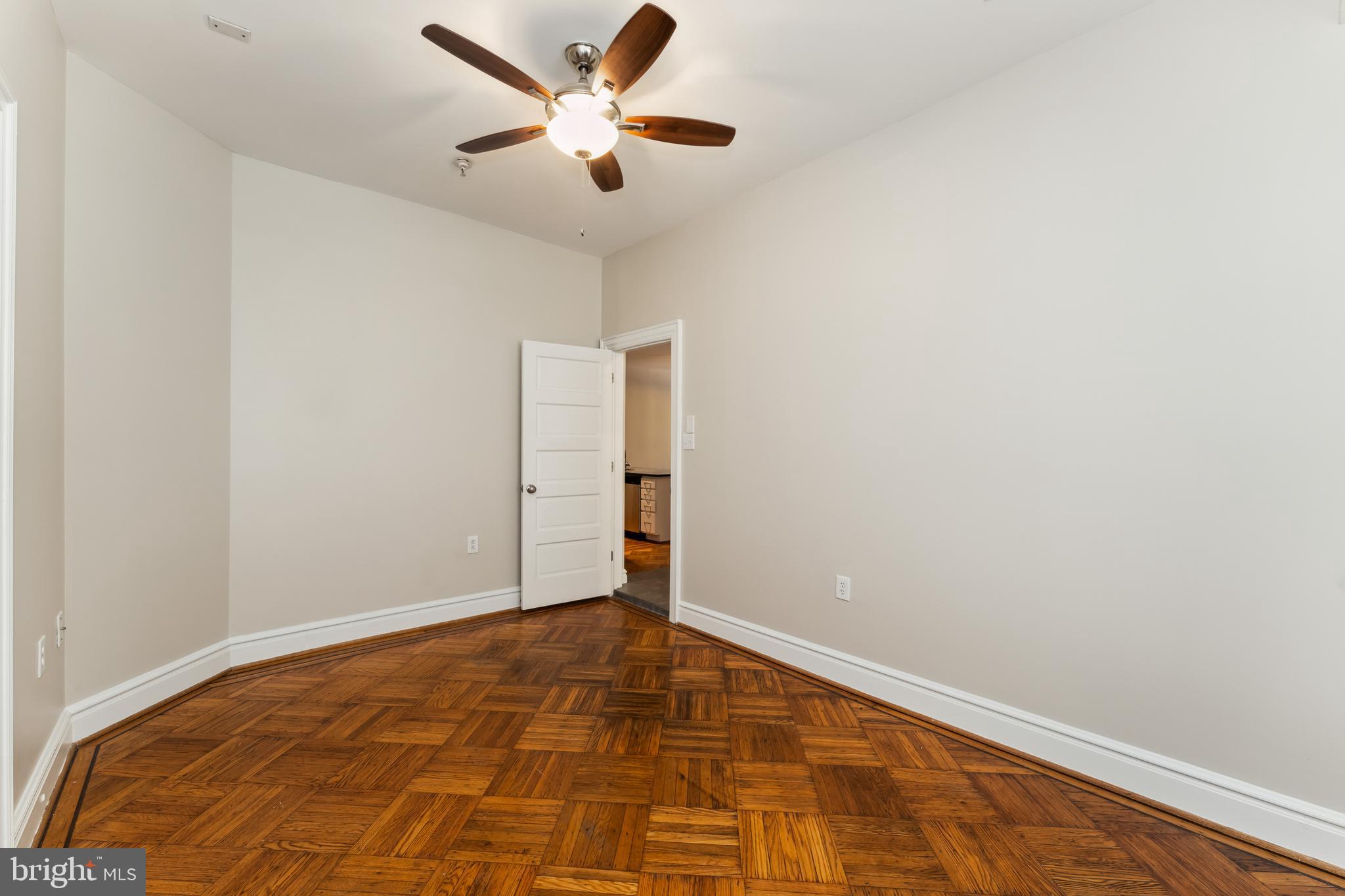 1419 Clifton St NW #101