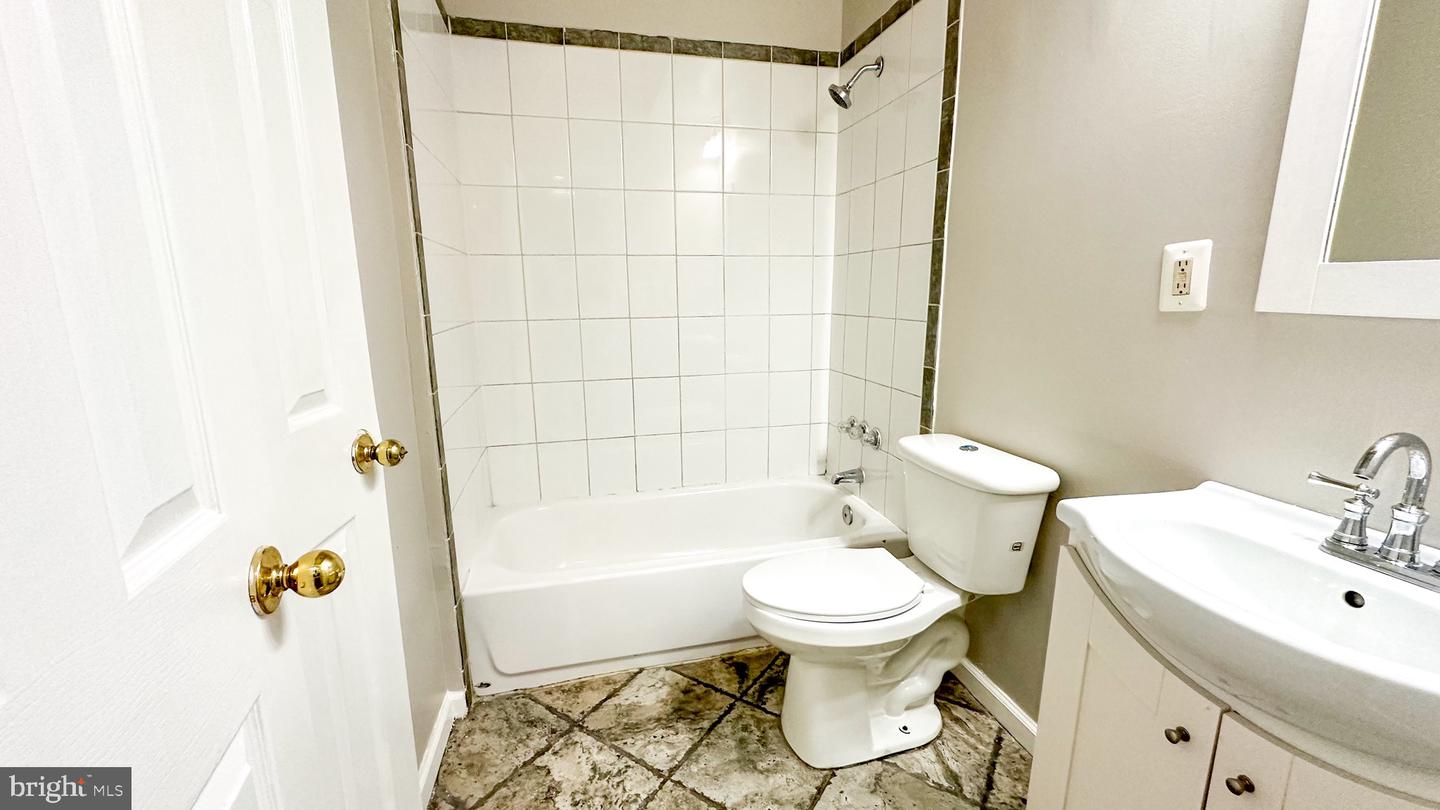 3408 SHERMAN AVE NW #101