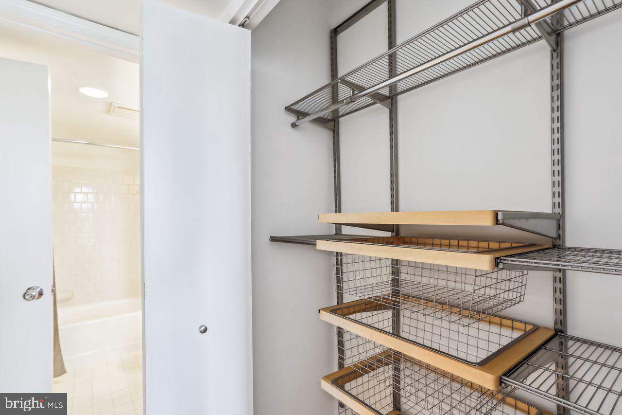 1401 17th St NW #610