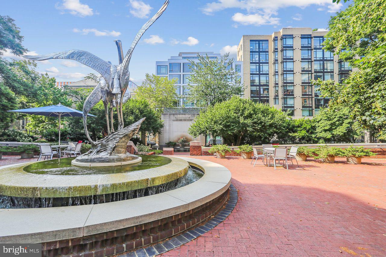 1401 17th St NW #610