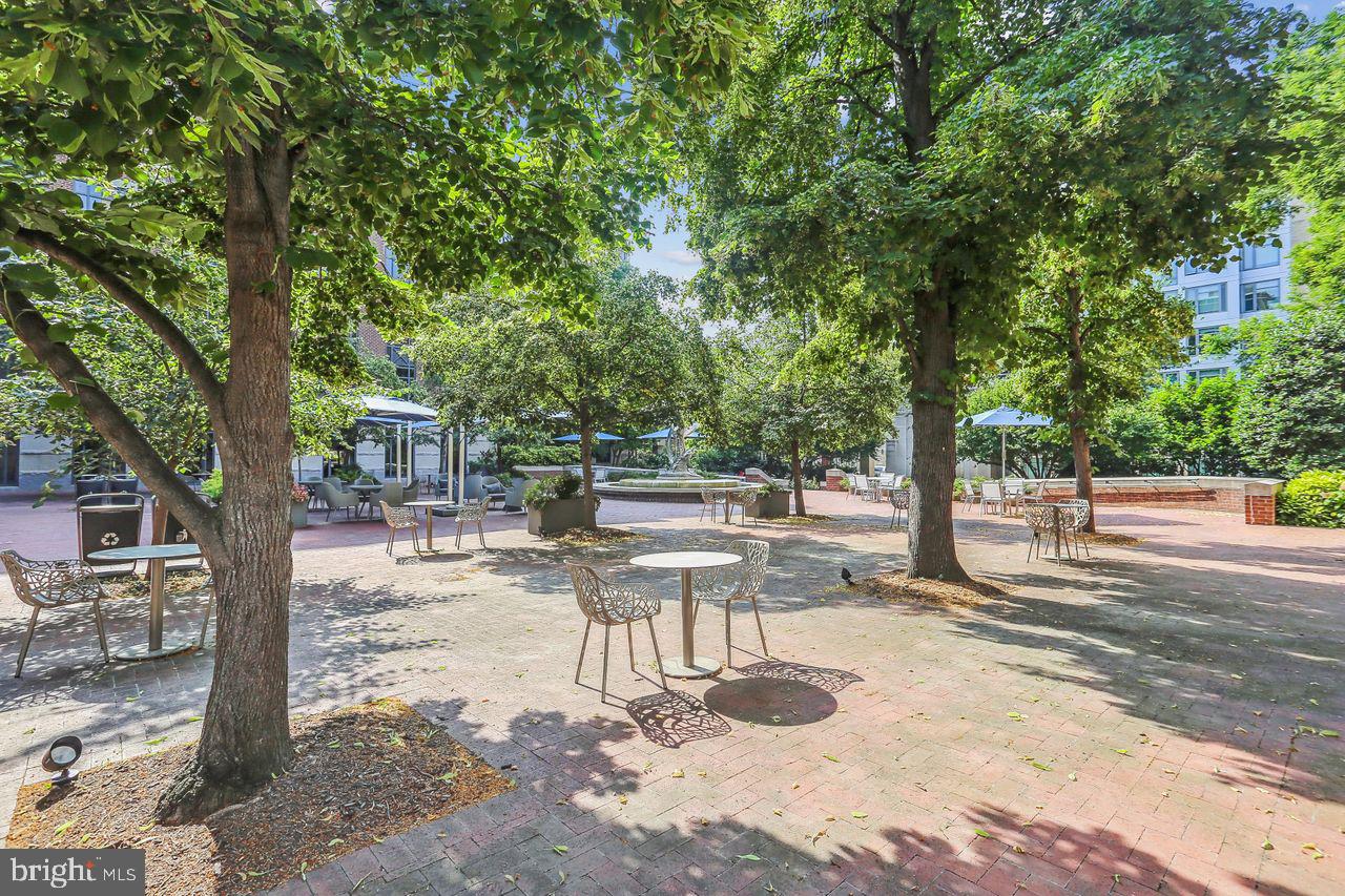 1401 17th St NW #610