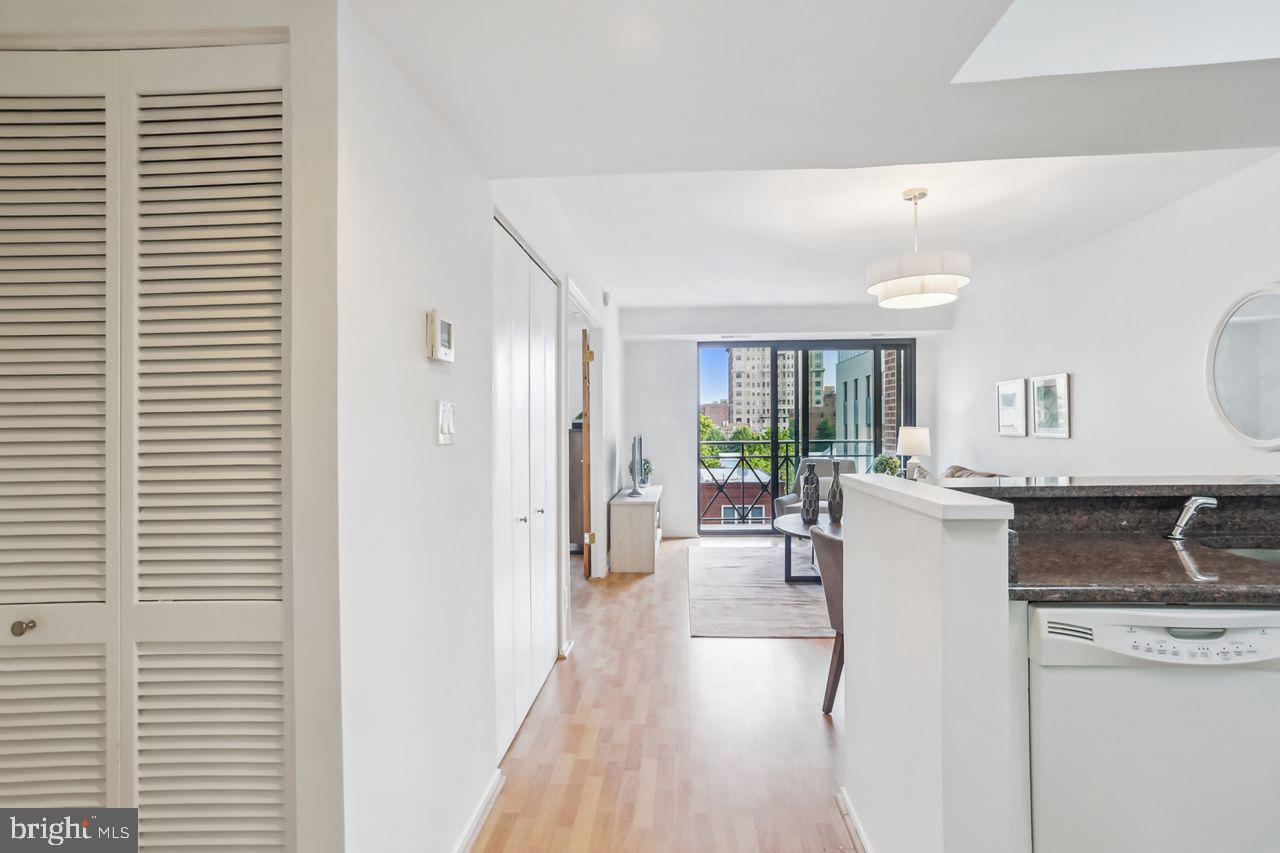 1401 17th St NW #610