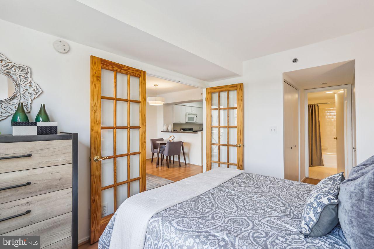 1401 17th St NW #610