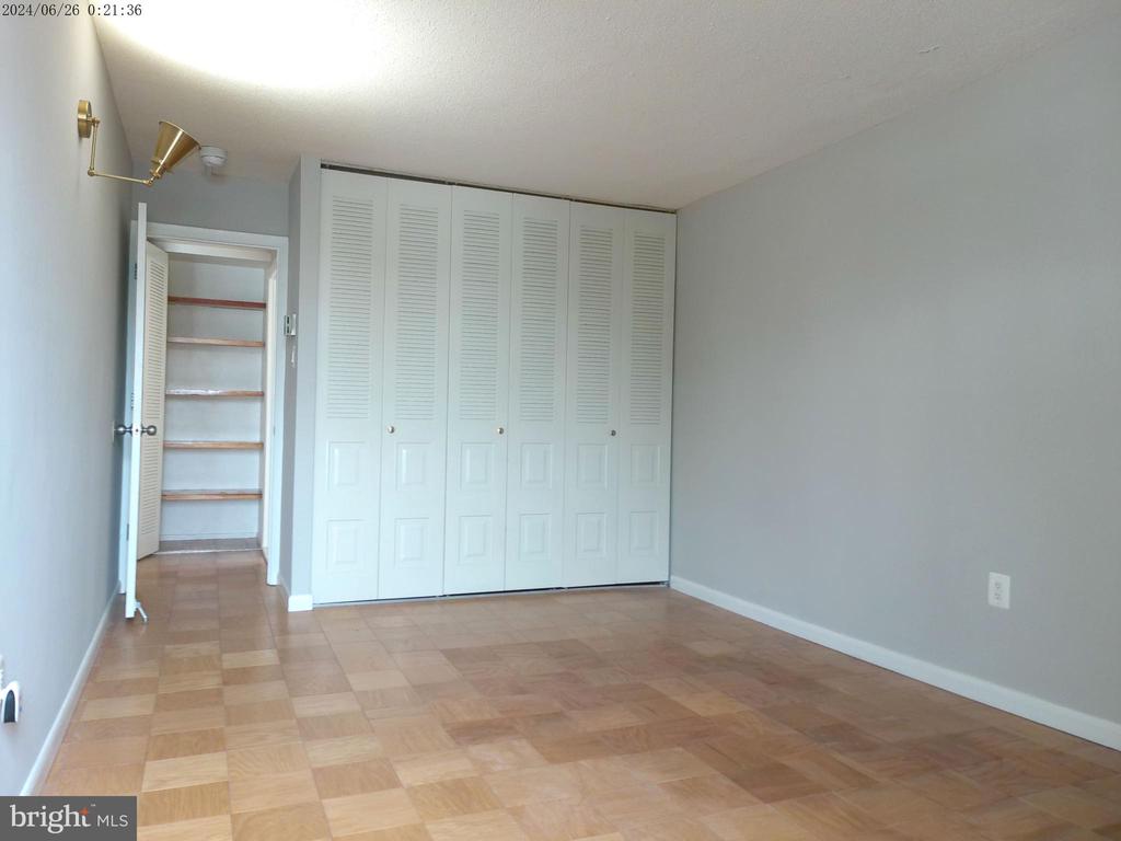 1301 DELAWARE AVE SW