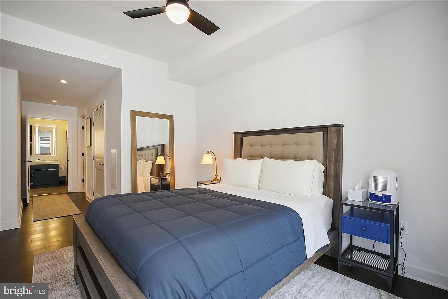 70 N ST SE #N814