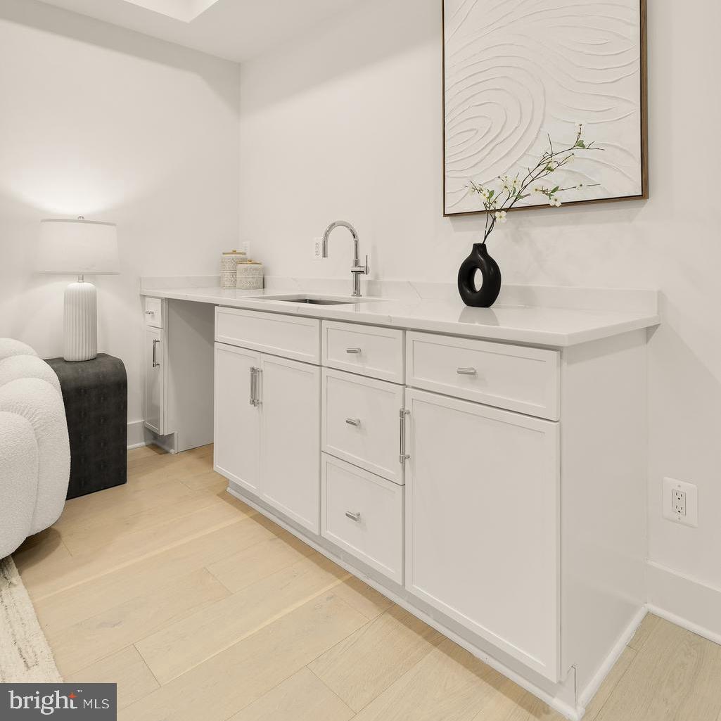 509 L St NE #4b