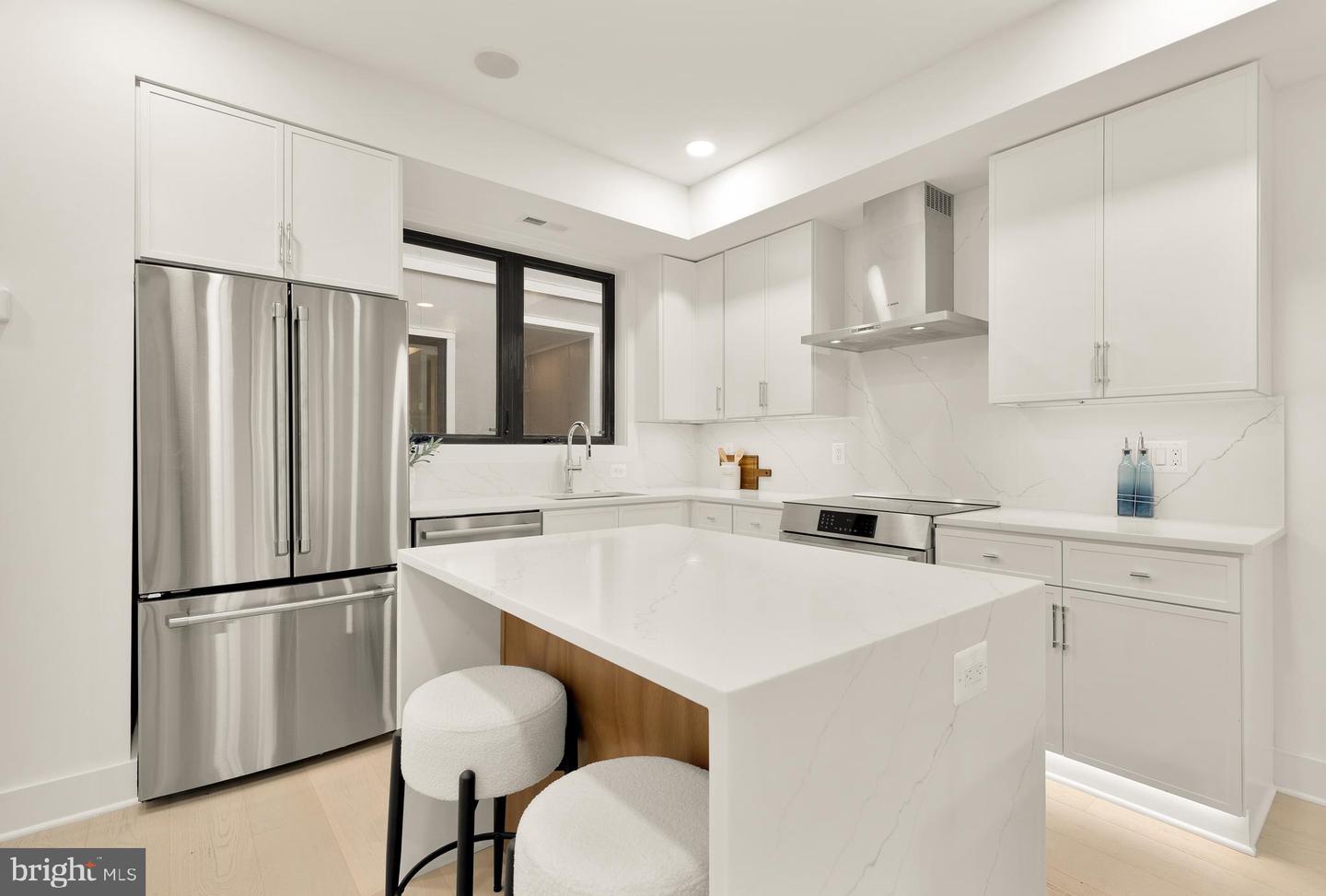 509 L St NE #4b