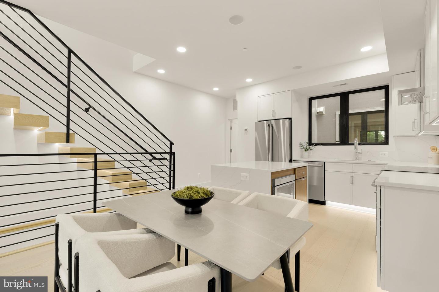 509 L St NE #4b